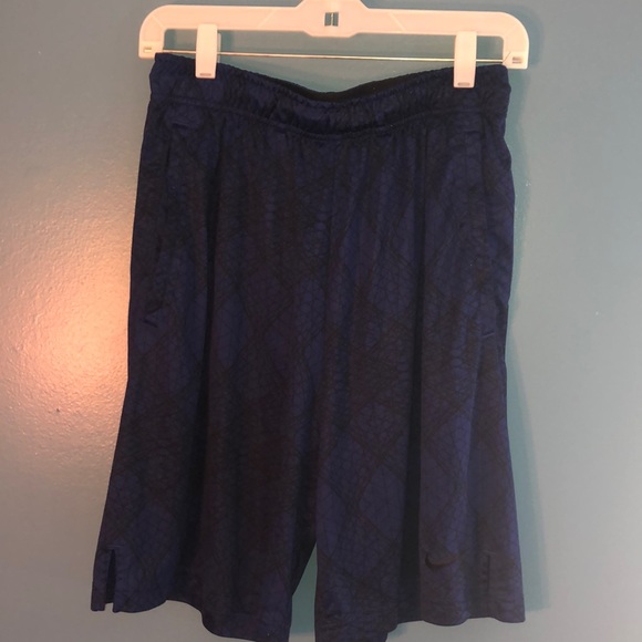 Nike Shorts - Picture 1 of 3